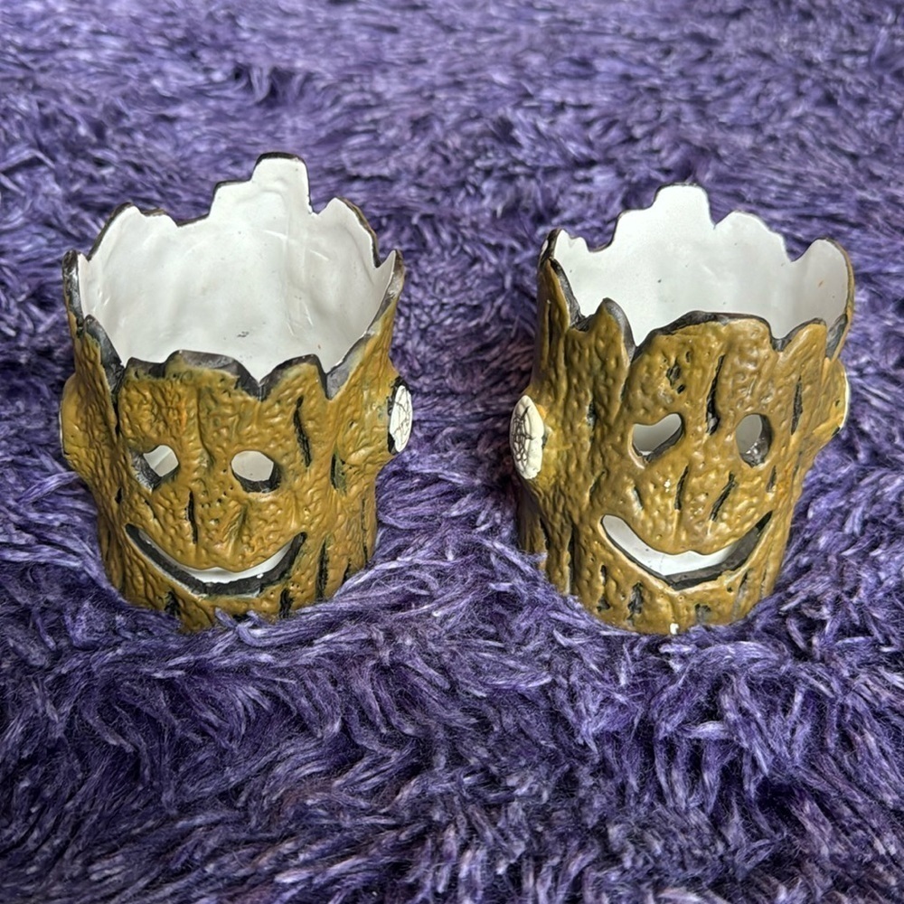 set of 2 spooky tree trunk candleholders